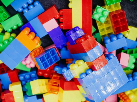 Multi coloured Lego blocks (Pexels - Polesie Toys)