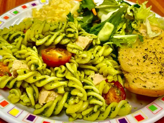 Chicken and nut free pesto (pasta meal of the day)