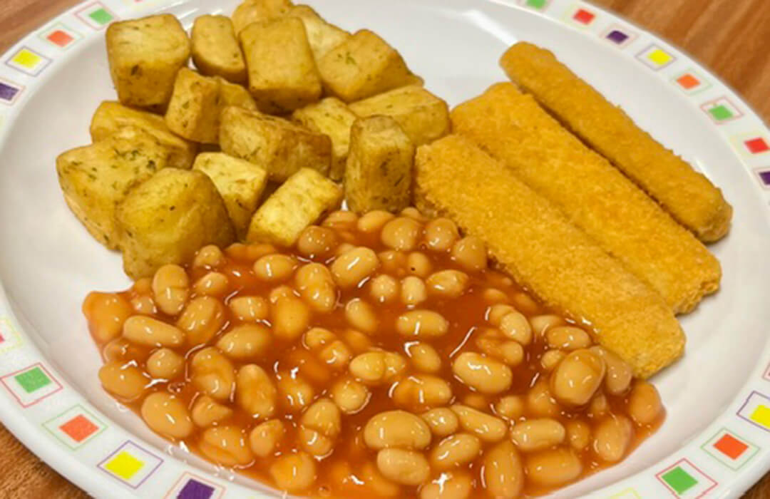  Cod fish fingers served with herby diced potatoes, baked beans or carrots and broccoli