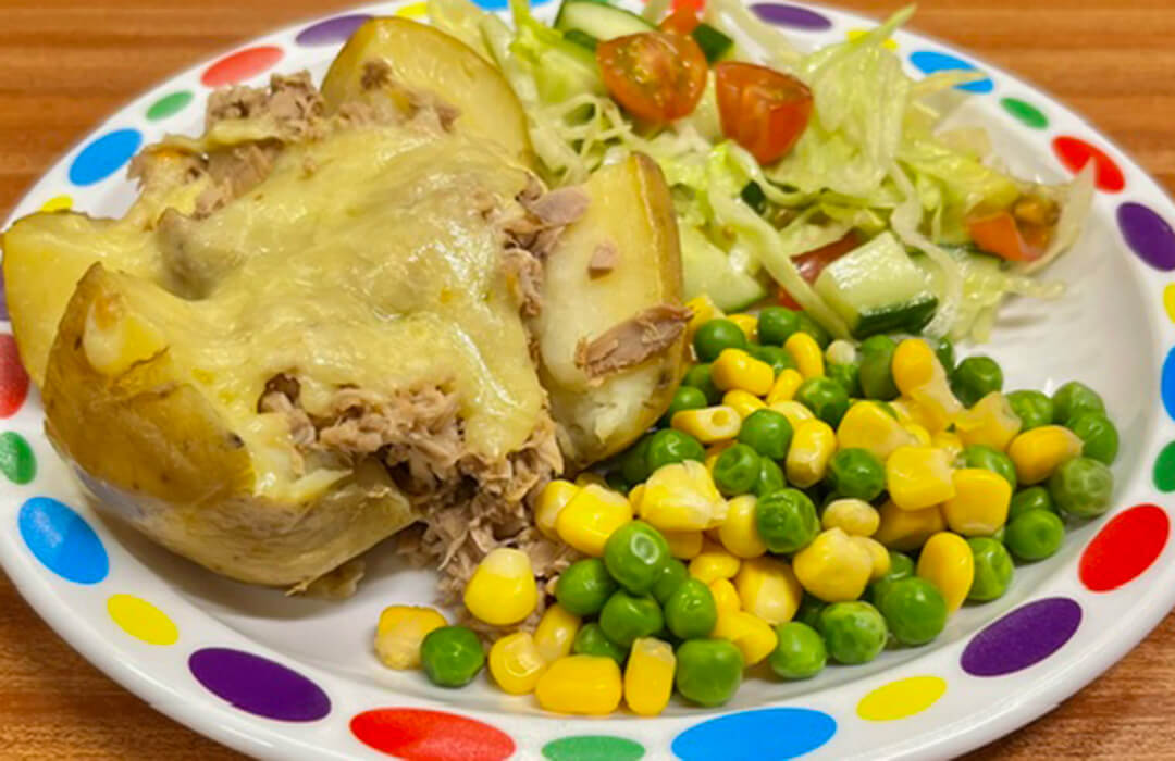 Tuna jacket melt with salad