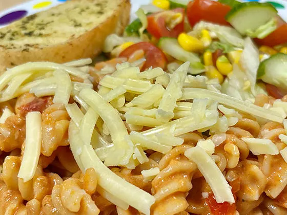 Chicken in a creamy tomato and mascarpone sauce