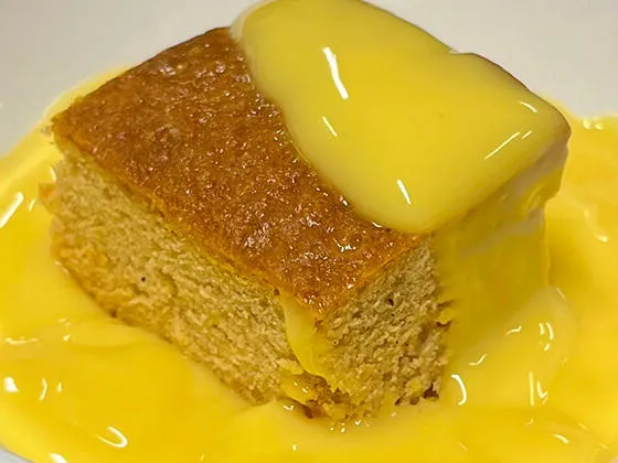 Spicy pineapple cake and custard