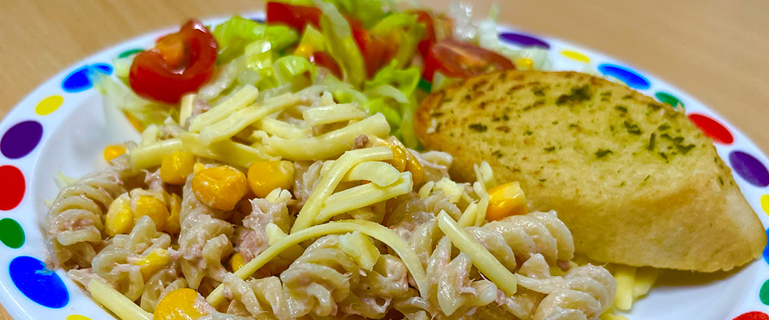 Tuna mayonnaise with sweetcorn (pasta meal of the day)