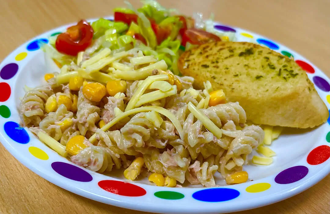 Tuna and sweetcorn mayo pasta